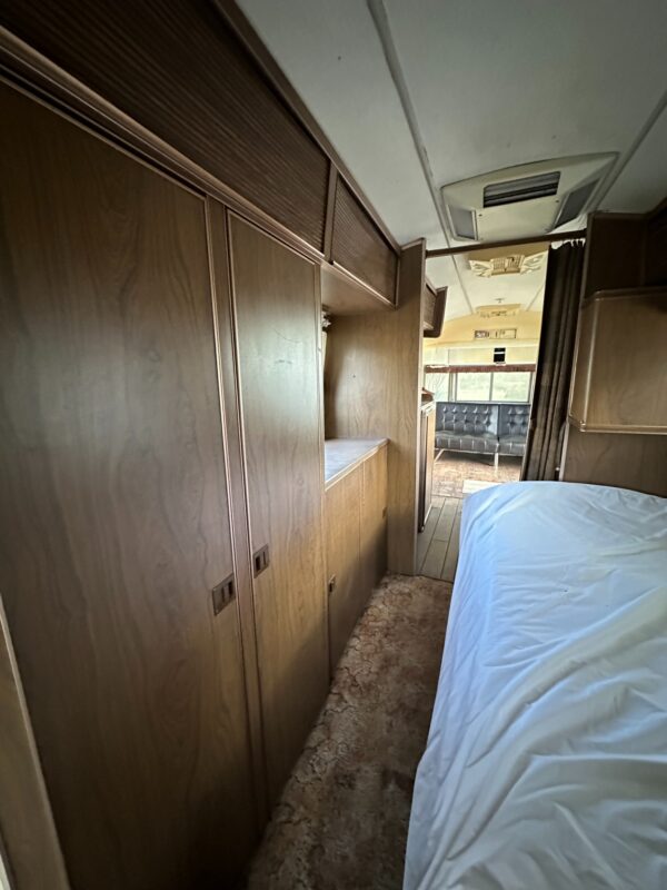 1972 Airstream Overlander International - Image 6