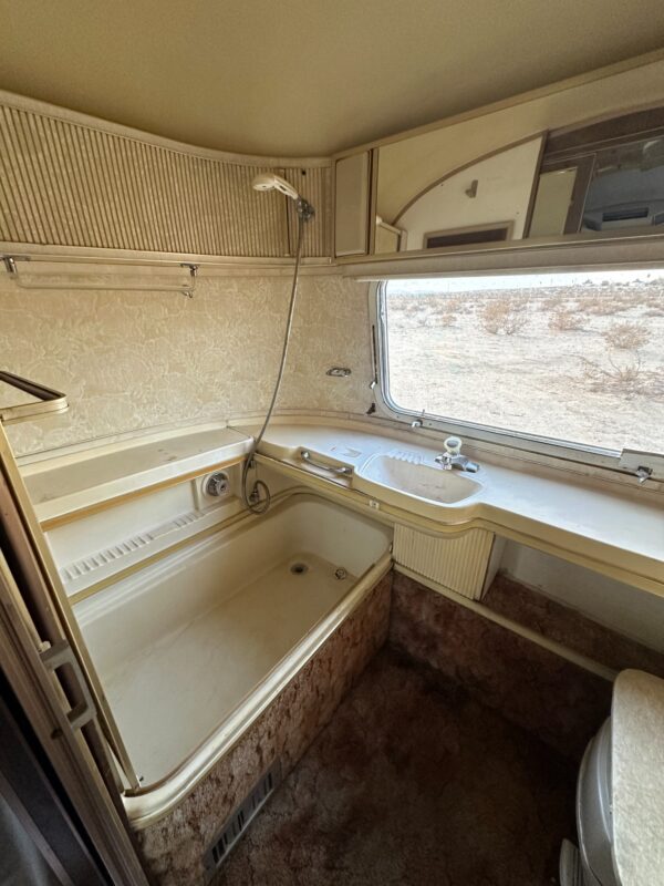 1972 Airstream Overlander International - Image 22